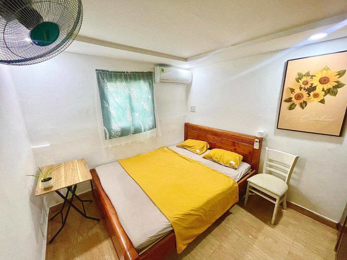 Affordable Homestay Хошимін Екстер'єр фото